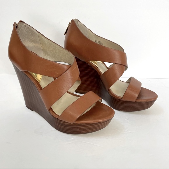 Michael Kors Elena Stacked Leather Wedge Size 8 - Picture 2 of 15